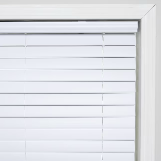 Project Source Premium 2-in Slat Width 34-in x 72-in Cordless White Vinyl Room Darkening Horizontal Blinds