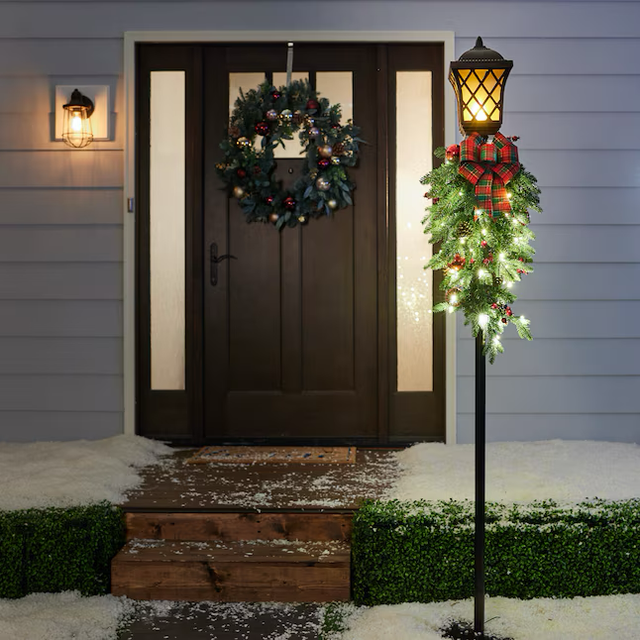 Holiday Living 72-in Lamp Post Yard Decoration with Clear Incandescent Lights