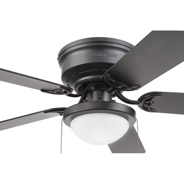 Harbor Breeze Armitage 52-in Matte Black Indoor Flush Mount Ceiling Fan with Light (5-Blade)