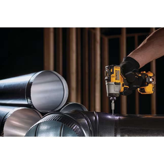 DEWALT XTREME Atornillador de impacto inalámbrico sin escobillas de 12 voltios máx. de 1/4 de pulgada (2 baterías incluidas, cargador incluido y bolsa suave incluida)