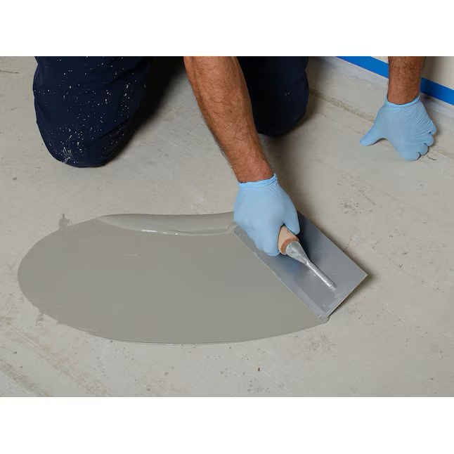 MAPEI Mapecem QuickPatch, parche y nivelador para pisos en interiores o exteriores en polvo de 25 lb