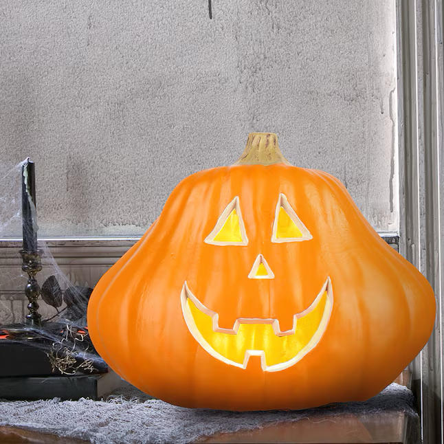 Haunted Living 14-Zoll-Kürbis-Dekoration in orangefarbener Jack-o-Lantern-Optik