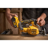 DEWALT XR 20-volt Max 6-1/2-in Brushless Cordless Circular Saw (Bare Tool)