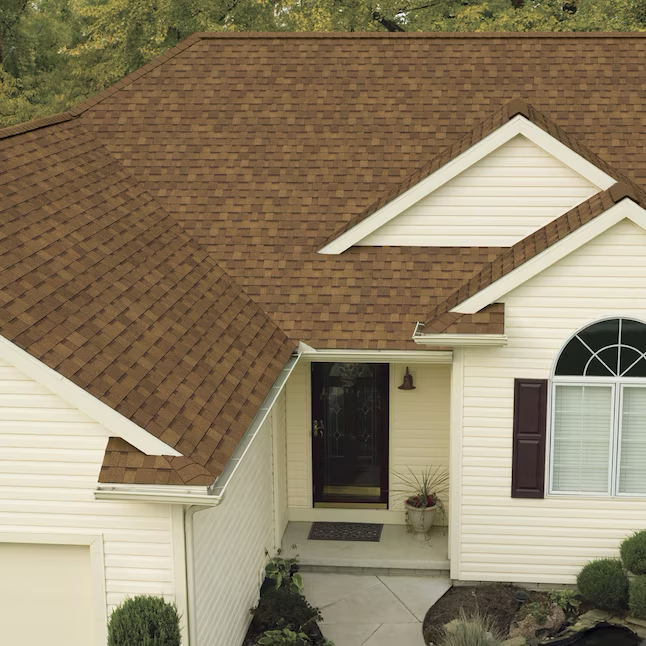 Owens Corning Oakridge Desert Tan Algae Resistant Architectural Roof Shingles ( 32.8-sq ft per Bundle )