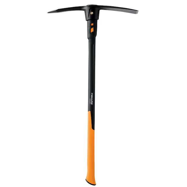 Fiskars 5-lb-Gartenspitzhacke aus geschmiedetem Stahl mit Verbundgriff