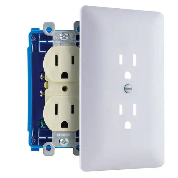 Titan3 1-Gang Duplex Plastic Wall Plate (Standard, White)