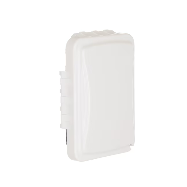 Hubbell TayMac 1-Gang Rectangle White Plastic Weatherproof Electrical Box Cover