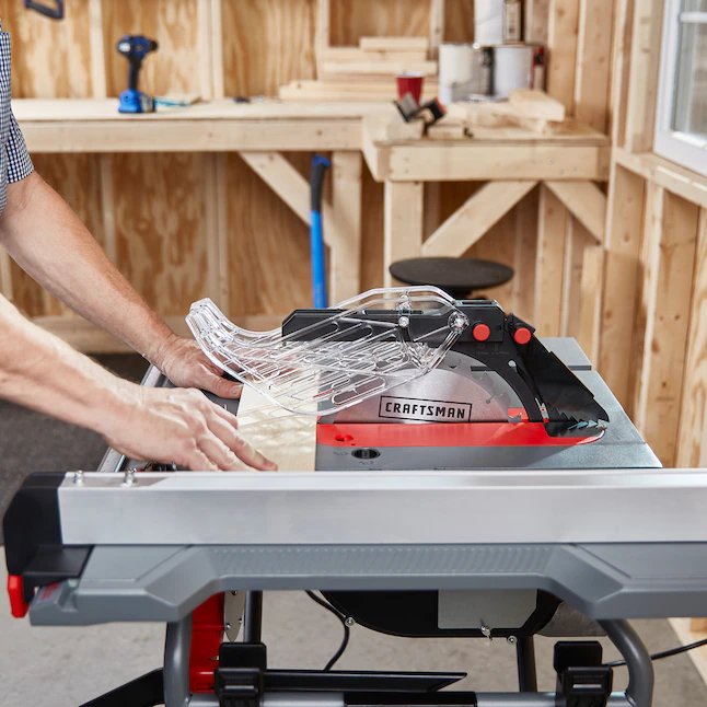 CRAFTSMAN 10-in 15-Amp Portable Jobsite Table Saw with Folding Stand