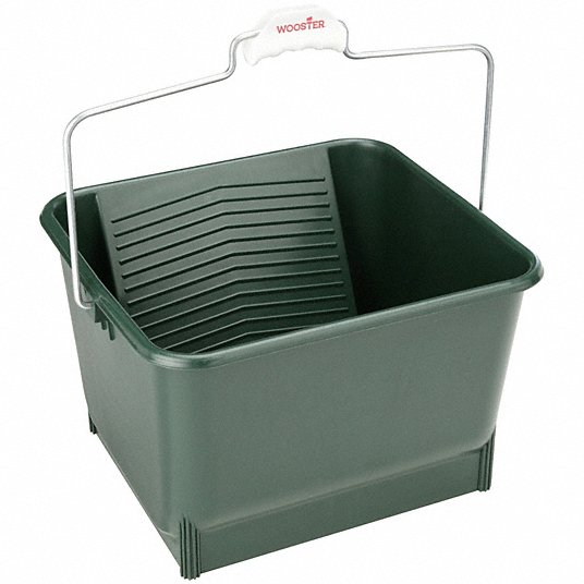 Wooster 4 Gallon Polypropylene Bucket